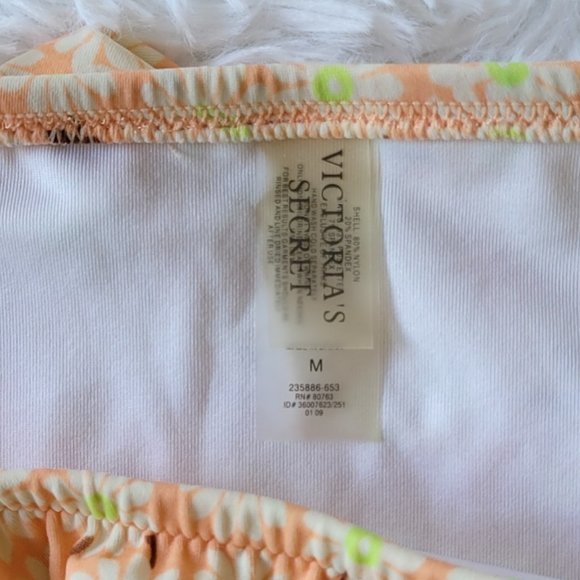 Victorias Secret Floral Bikini - Picture 6 of 8